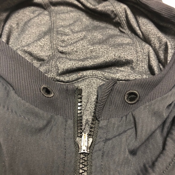 Lulu Lemon reversible sweater - Picture 2 of 5